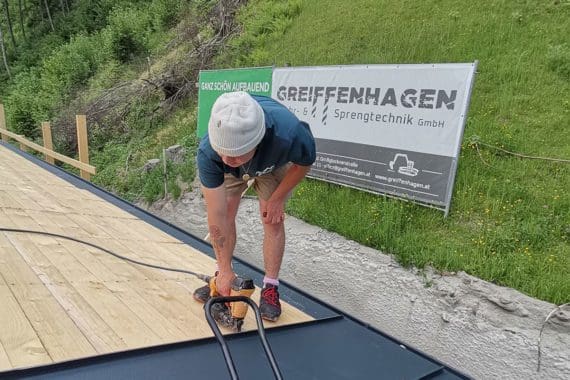 Service - Dachdecker & Spengler im Pongau